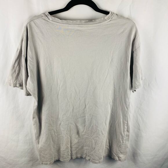 Cotton On Gray Skulls‎ Worn Graphic T-Shirt Rare Size Medium Goth Avant Garde - Picture 6 of 7